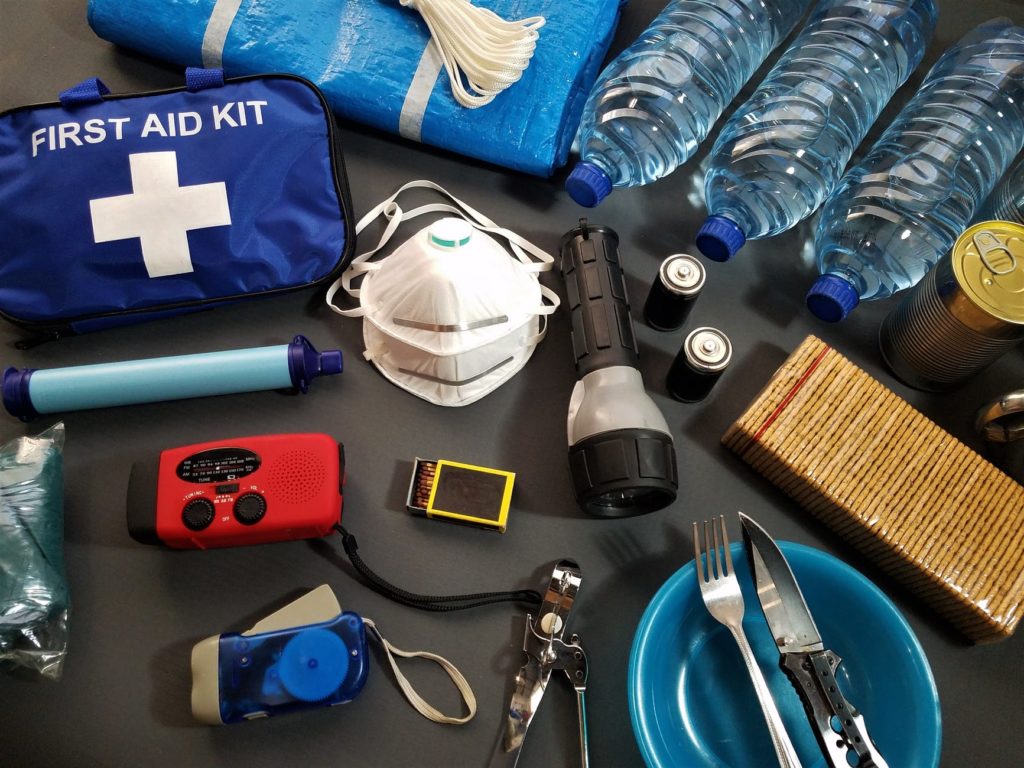 6 Must Have Everyday Carry Items (Essential EDC)